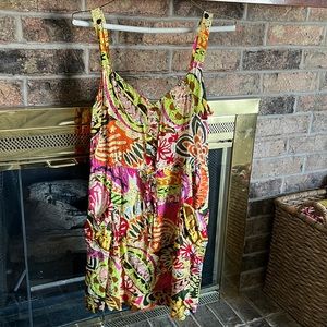 Super cute patterned mini dress with pockets